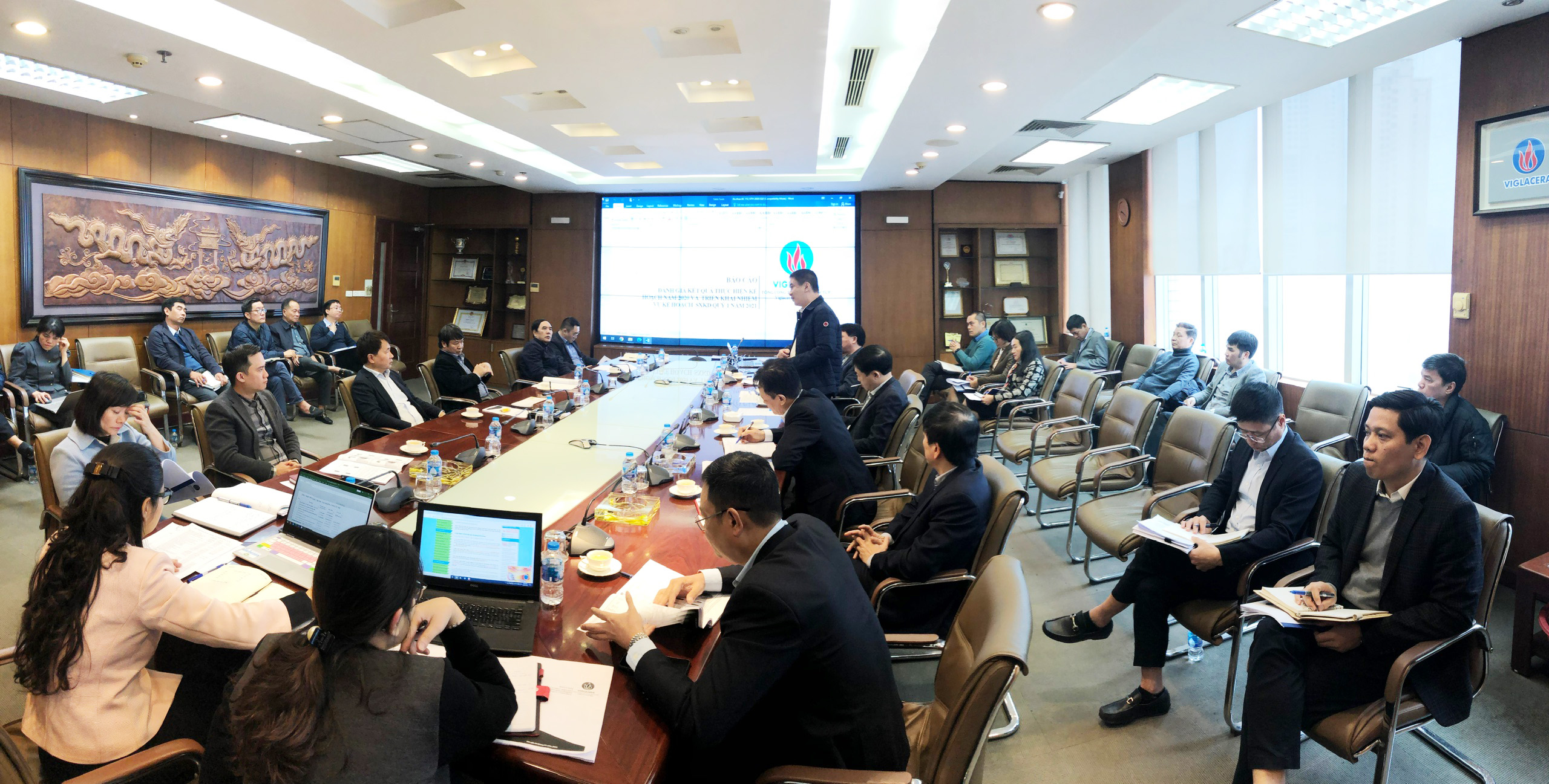 Viglacera Corporation - JSC held the first progress meeting of 2021